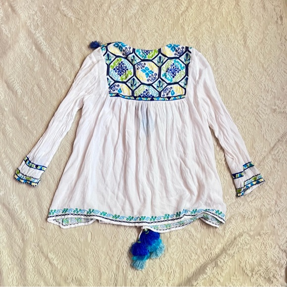 Hemant & Nandita embroidered tassel tie cape top - Picture 11 of 13